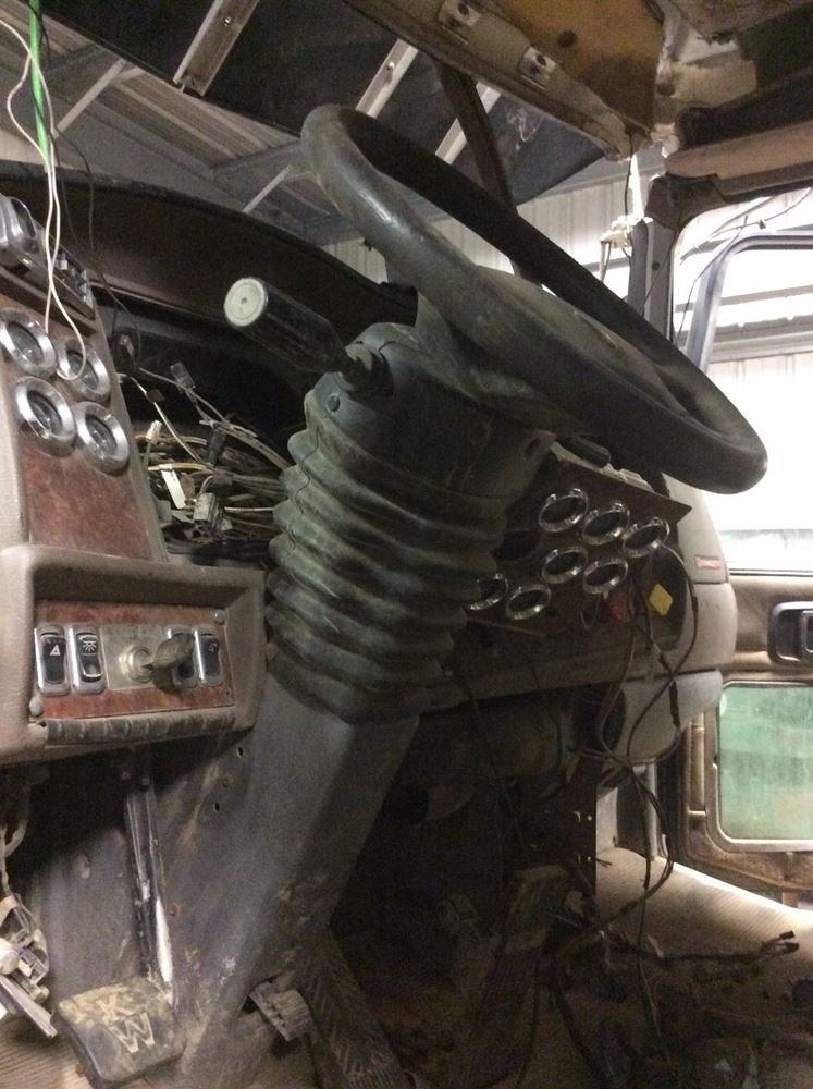 2005 Kenworth W900 (Stock 205163) Steering Columns TPI