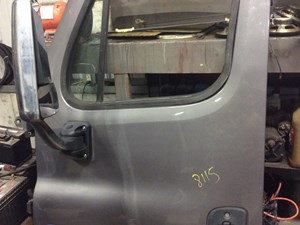Used 2011 Freightliner Cascadia Door (Stock #8115-7)) Part Image