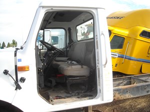 Used 2001 International 4700 Cab Image
