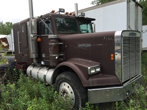Used 1988 Freightliner FLC120 Cab (Stock #P-204)) Part Image