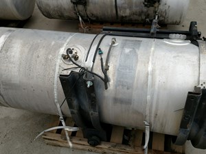 Used 2000 Peterbilt 387 Fuel Tank (Stock #P-168)) Part Image