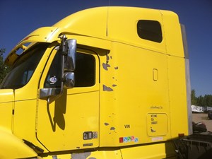 Used 2003 Freightliner Columbia CL120 Door Image