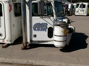 Used Peterbilt 359 Cab (Stock #P-179)) Part Image