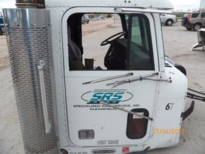 Used 1999 Freightliner FLD120 Door (Stock #621)) Part Image