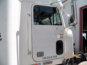 Used 2000 Freightliner FLD120 Door (Stock #B64389-11)) Part Image