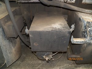 Used 2001 Peterbilt 320 Battery Box (Stock #714184-13)) Part Image