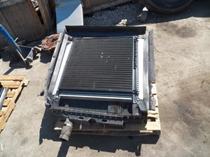 Used 2007 Peterbilt 379 Radiator (Stock #749)) Part Image