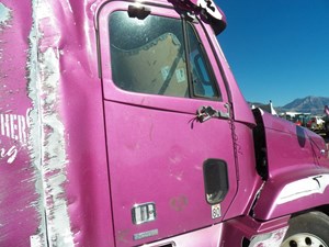 Used 2006 Freightliner CST120 CENTURY Door (Stock #W50678-8)) Part Image