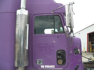Used 2000 Freightliner FLD120 CLASSIC Door (Stock #G54933-8)) Part Image