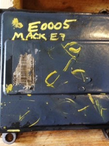 Used Mack E7 ECM Image