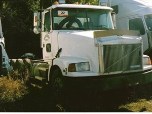 Used 1989 Volvo WIA Door (Stock #1498-VOLVO-10)) Part Image