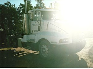 Used 1990 Kenworth T600 Door (Stock #2668-KW-34)) Part Image