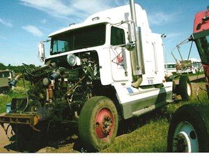 Used 1998 Freightliner FL120 Sleeper Image
