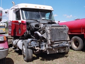 Used 2000 Freightliner CENTURY CLASS 12 Door (Stock #1072-FRTLR-7)) Part Image