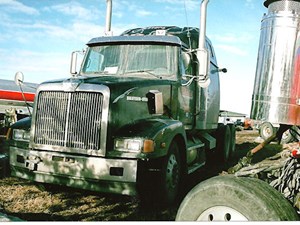 Used 2000 Western Star 4964 Cab (Stock #2388-WS-10)) Part Image