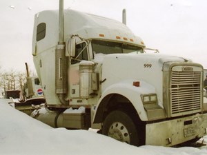 Used 2001 Freightliner FLD120 Door (Stock #1178-FRTLR-7)) Part Image