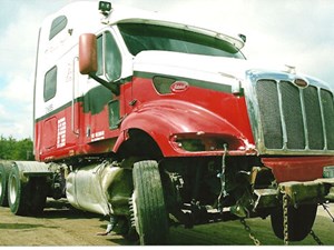 Used 2001 Peterbilt 387 Sleeper (Stock #2099-PETE-1)) Part Image