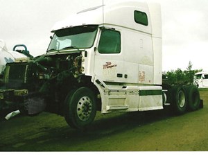 Used 2004 Volvo VNL200 Door (Stock #2108-VOLVO-11)) Part Image