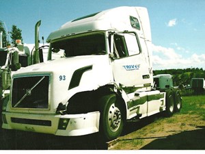 Used 2005 Western Star VNL200 Sleeper (Stock #2134-VOLVO-10)) Part Image