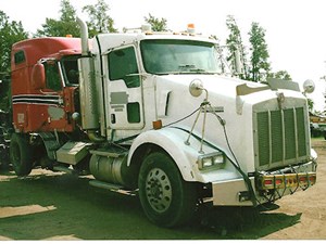 Used 2006 Kenworth T800B Door (Stock #2611-KW-10)) Part Image
