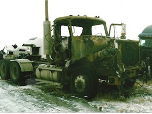 Used 1995 Mack CH613 Cab (Stock #2024-MACK-7)) Part Image