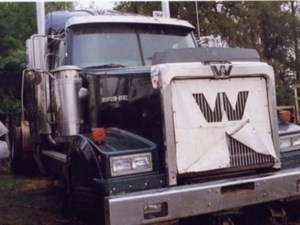 Used 1998 Western Star 4964FX Cab (Stock #1052-WS-13)) Part Image