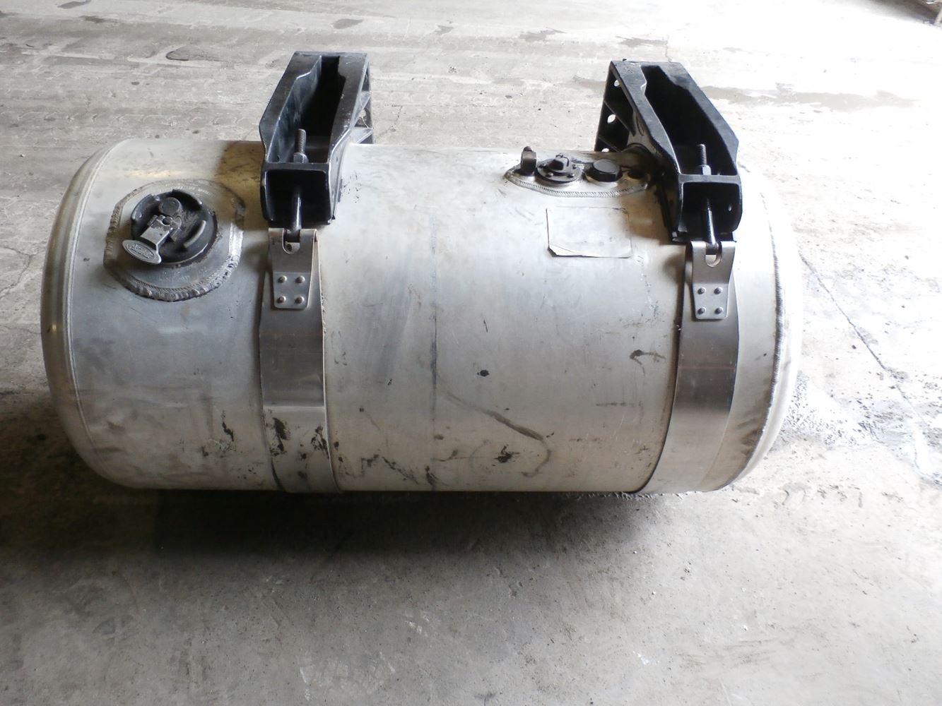 2004 Peterbilt 379 Fuel Tank eBay