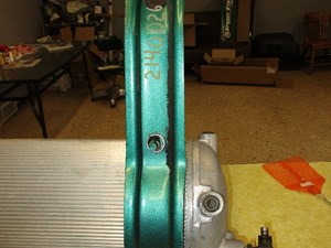 Used 1995 Freightliner FLD Air Tank Bracket (Stock #21402268)) Part Image