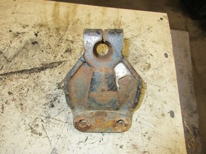 Used 1994 Freightliner FLD Spring, Front Leaf Hanger (Stock #21401157)) Part Image