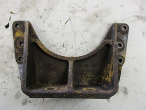 Used 1994 Freightliner FLD120 Engine Mount Image