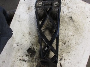 Used 2005 Volvo VNL Hood Latch (Stock #21402137)) Part Image