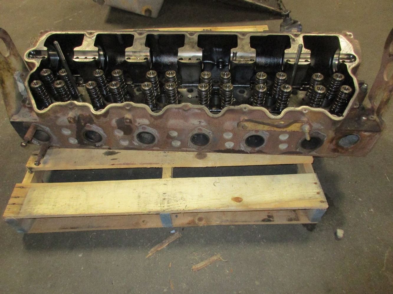 2007 Caterpillar C15 (Stock 21402180) Heads TPI