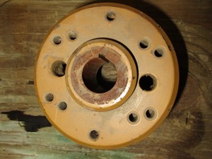 Used Cummins Water Pump (Stock #21401972)) Part Image