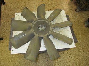 Used Detroit Series 60 12.7 DDEC III Fan (Stock #21400632)) Part Image
