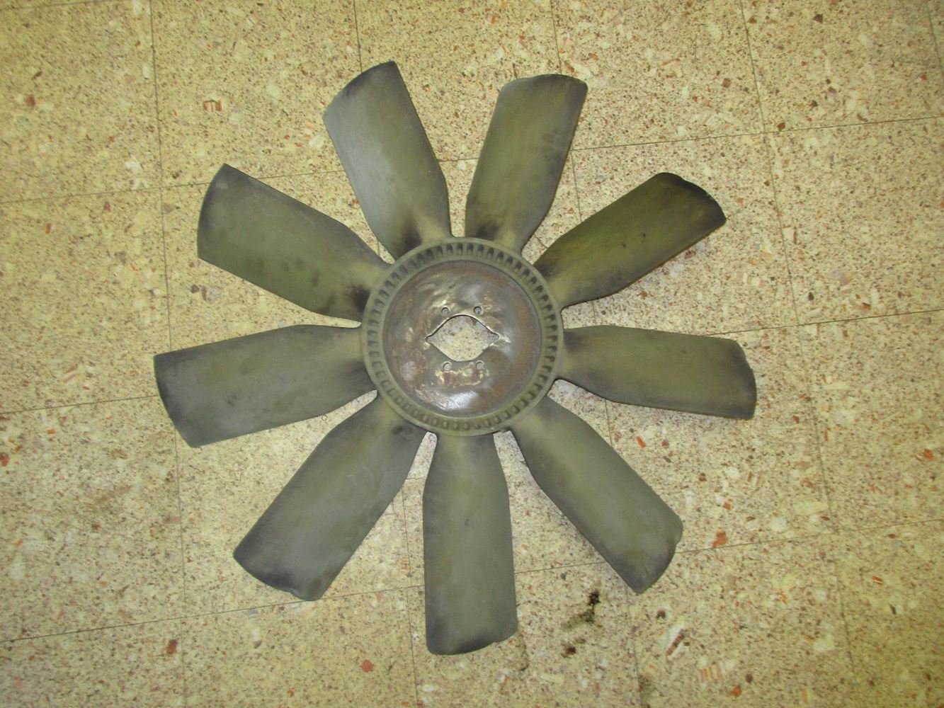 Detroit SERIES 60 (Stock 21400629) Fans TPI