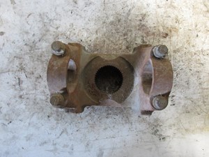Used Eaton DS381 Differential Yoke (Stock #21401821)) Part Image