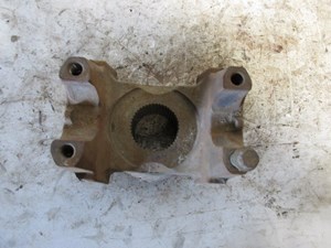Used Eaton DS381 Differential Yoke (Stock #21401823)) Part Image