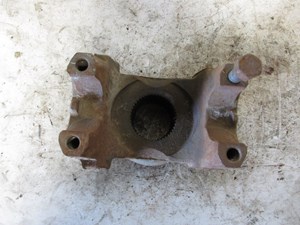 Used Eaton DS381 Differential Yoke (Stock #21401824)) Part Image