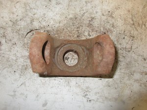 Used Eaton RS381/401 Differential Yoke (Stock #21401817)) Part Image