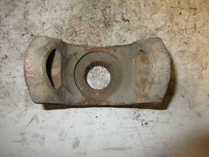 Used Eaton RS381 Differential Yoke (Stock #21401696)) Part Image