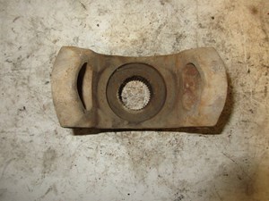 Used Eaton RS381 Differential Yoke (Stock #21401697)) Part Image