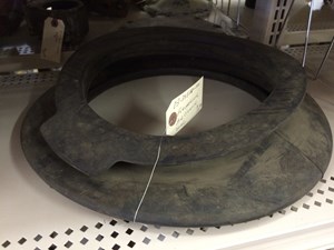 Used Freightliner Air Cleaner (Stock #21402574)) Part Image