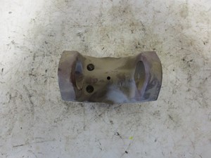 Used Spicer/Dana Differential Yoke (Stock #21401649)) Part Image