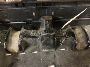 Used Peterbilt Bracket (Stock #21403963)) Part Image
