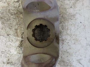 Used Spicer/Dana RA44 Differential Yoke (Stock #21401735)) Part Image