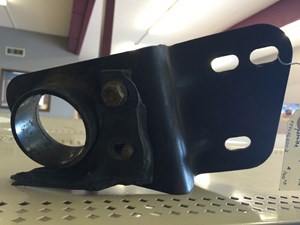 Used 2005 Volvo VNL Bracket Image