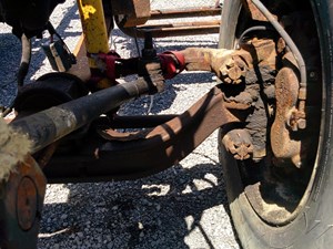 Used 2000 GMC T7500 Front Axle, Complete (Stock #GM-0369-9)) Part Image