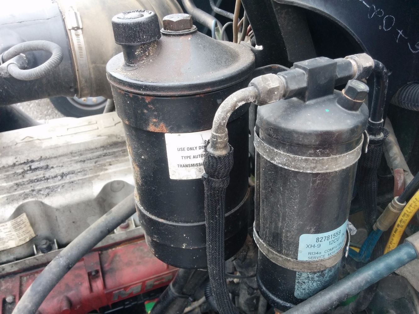 2008 Mack CXU613 (Stock MK042336) Power Steering Reservoirs TPI