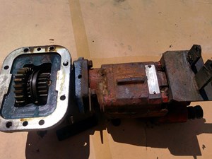 Used MUNCIE EH2XL272BPRL PTO Image