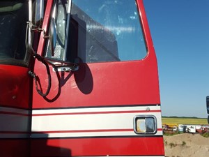 Used 1994 VolvoWhiteGMC WIA Door (Stock #SV-32-2)) Part Image